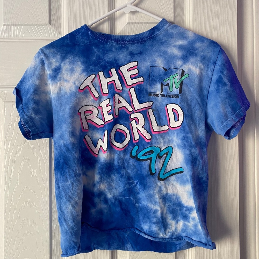 cropped graphic tee